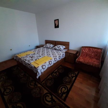 Къща За Гости Петрови Primorsko Ngoại thất bức ảnh