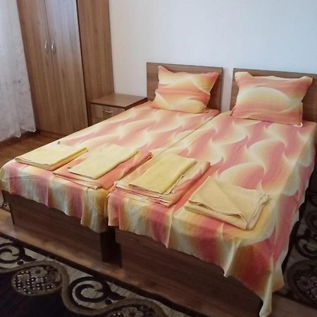 Къща За Гости Петрови Primorsko Ngoại thất bức ảnh