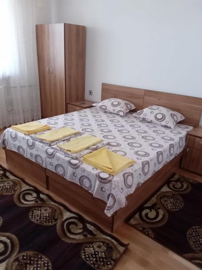 Къща За Гости Петрови Primorsko Ngoại thất bức ảnh