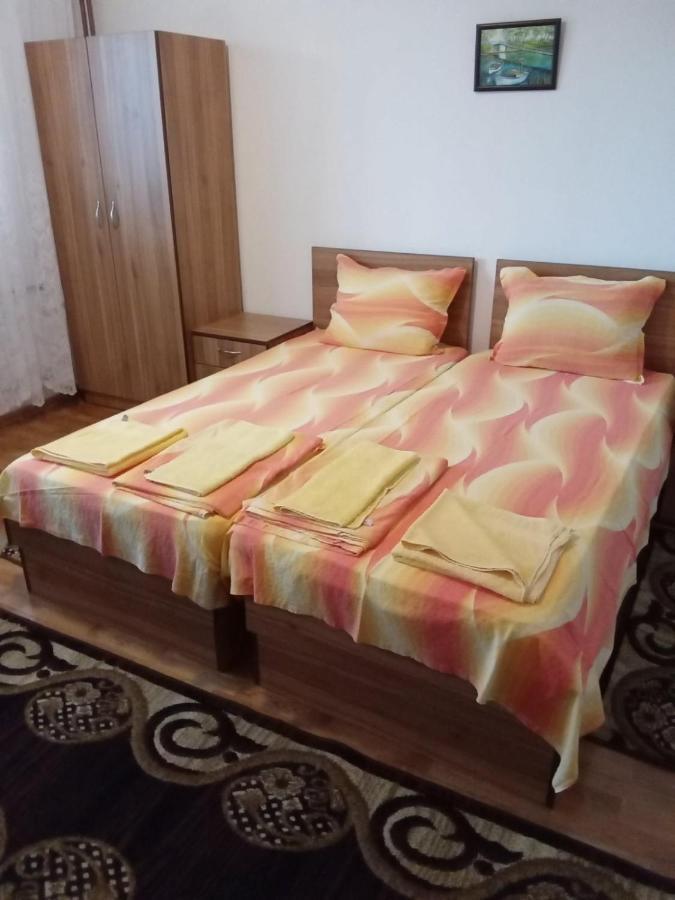 Къща За Гости Петрови Primorsko Ngoại thất bức ảnh